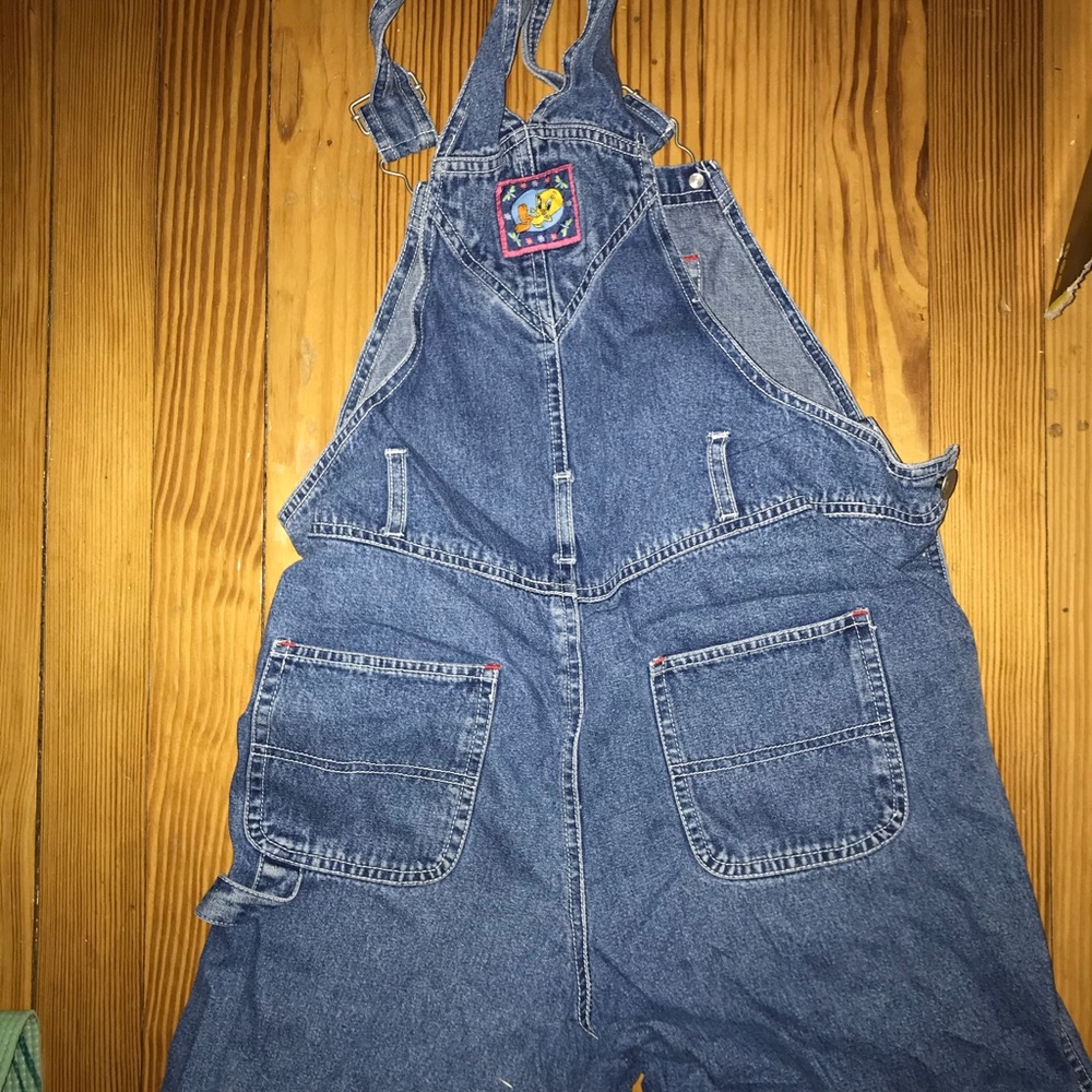 Looney Tunes Tweety Bird overall shorts - Picture 3 of 3